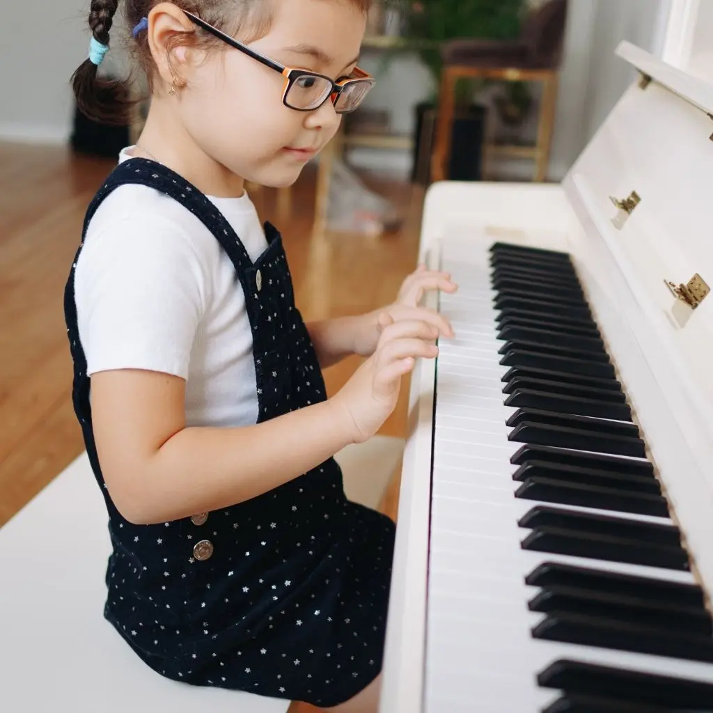 Optimal Age for Starting Piano Lessons Timothy William